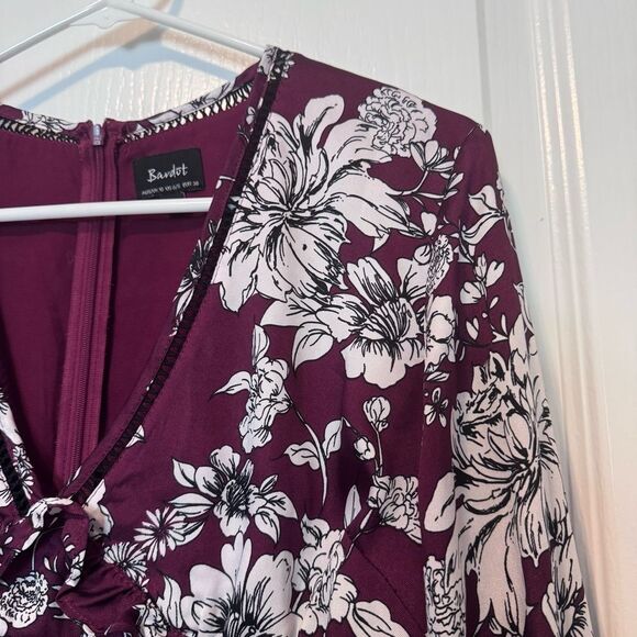 Bardot Women’s Jolie Floral Print Lattice Trim Satin Midi Dress Size 6/Small - Picture 11 of 12